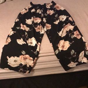 Flowery 3X pants, never been worn